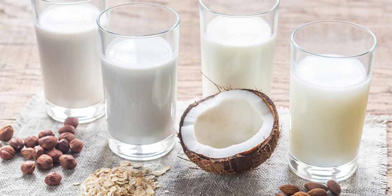 شیر های گیاهی جایگزین عالی برای شیرگاو